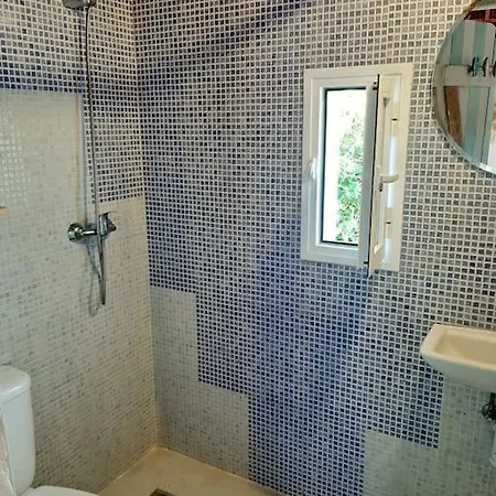 Alai, Exotico En La Playa