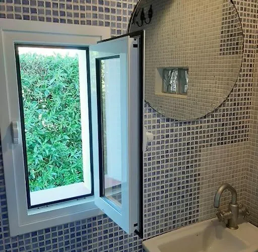 Alai, Exotico En La Playa